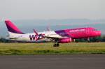 Wizz Air HA-LYM bei der Landung in Dortmund 30.8.2015