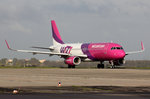 Wizz Air HA-LWY rollt zum Start in Dortmund 26.4.2016