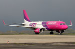 Wizz Air HA-LYO rollt zum Start in Dortmund 26.4.2016