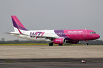 Wizz Air HA-LYG rollt zum Start in Dortmund 26.4.2016