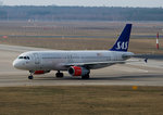 SAS, Airbus A 320-232, OY-KAN, TXL, 08.03.2016