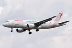 TS-IMU Tunisair Airbus A320-214  beim Anflug auf Frankfurt am 06.08.2016