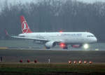 Turkish Airlines, Airbus A 321-231, TC-JSR, TXL, 26.12.2018