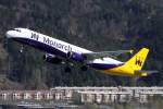 Monarch A-321 G-MARA nach dem Takeoff auf 26 in INN / LOWI / Innsbruck am 29.03.2014