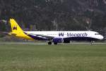 Monarch A-321 G-OJEG auf dem taxiway zum Gate in INN / LOWI / Innsbruck am 29.03.2014