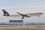 Qatar Airways, A7-AED, Airbus, A330-302, 26.02.2017, MXP, Mailand, Italy        