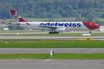 Edelweiss A330-343 (A333) HB-JHR  Chäserrugg  rollt zu seinem Gate am 15.9.18 in Zürich.
