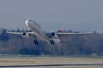 Swiss A330-343 HB-JHH am 19.1.19 nach dem Abheben in Zürich.