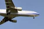China Air A330-300 setzt aus Taipei kommend in Wien-Schwechat zur Landung an! Ich hoffe, dass Euch die etwas andere Perspektive gefllt! 28-5-2008