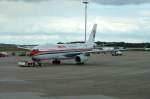 Der Airbus A330-200 B-6546 von China Eastern in Hamburg Fuhlsbttel am 05.06.12
