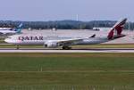 Qatar Airways, A7-AEC, Airbus A 330-302 beim Start in MUC nach Doha (DOH) 14.09.2012