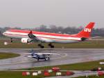 LGW Do-228 und LTU A330-300 D-AERS an der 23L in DUS / EDDL / Düsseldorf am 25.11.2007