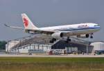 Air China, B-6113, A330-243 in MUC im Landeanflug aus Athen (ATH) 10.07.2013