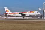 EC-LKG  Santiago de Compostela  / Iberia / A320-214 in MUC bei der Landung aus Madrid (MAD) 28.12.2013
