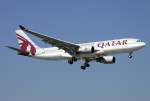 Qatar A330-200 A7-ACO im Anflug auf 23 in IST / LTBA / Istanbul Ataturk am 21.03.2014