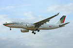 Gulf Air, A4O-KB, Airbus A330-243, msn: 281, 15.August 2006, LHR London Heathrow, United Kingdom.