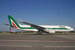 Alitalia, EI-EJH, Airbus A330-202, msn: 1135,  Sandro Botticelli , 11.September 2010, MXP Milano Malpensa, Italy.