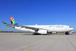 South African Airways, ZS-SXY, Airbus A330-243, msn: 1210, 19.August 2012, MUC München, Germany.