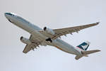 Cathay Pacific, B-HLH, Airbus A330-342, msn: 121, 18.April 2014, HKG Hong Kong.