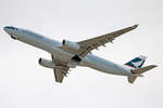 Cathay Pacific Airways, B-HLS, Airbus A330-343X, msn: 423, 14.April 2014, HKG Hong Kong.