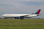 Delta Air Lines, N812NW, Airbus A330-323X, msn: 784, 18.Mai 2023, AMS Amsterdam, Netherlands.