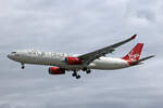 Virgin Atlantic Airways, G-VSXY, Airbus A330-343X, msn: 1195,  Beauty Queen , 04.Juli 2023, LHR London Heathrow, United Kingdom.