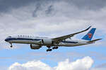 China Southern Airlines, B-30AL, Airbus A350-941, msn: 347, 05.Juli 2023, LHR London Heathrow, United Kingdom.