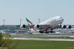 Airbus A380-800 beim Starten auf der südlichen Startbahn in München, 17.05.17