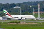 A380-861 (A388) A6-EUC Der Emirates beim Pushback am 15.9.18 in Zürich.