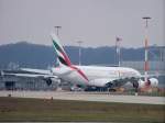 Emirates, A380-861, F-WWSZ (later A6-EDI) auf dem Flughafen von finkenwerder.