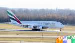 Landung Emirates A 380-861 A&-EDH Am Flughafen mnchen 27.11.2011