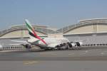 Ein A380 der Emirates in Dubai 21.12.12