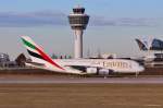 A6-EDH / Emirates / A380-861 rollt in MUC zum Start nach Dubai (DXB) 08.01.2014