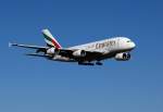 Emirates, A6-EDO, Airbus A380-861. Ein herrlicher Februartag und ein tolles Flugzeug im Landeanflug auf die Bahn 14. Da kommt Freude auf, wenn die Fotos was werden. 6.2.2014