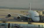 Airbus A 380-800 (A6-EDE) von Emirates ist gerade aus Frankfurt in Dubai am 17.10.2014 gegen 10 Uhr gelandet.
