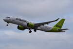 YL-CSD , Air Baltic , Bombardier CSeries CS300 (BD-500-1A11) ,  Berlin-Brandenburg  Willy Brandt  , BER , 19.10.2022 ,