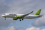 Air Baltic, YL-CSN, Bombardier CS-300, msn: 55043, 06.Juli 2023, LHR London Heathrow, United Kingdom.