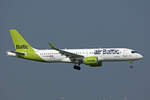 Air Baltic, YL-ABA, Airbus A220-371, msn: 55121, 11.Juli 2023, MXP Milano Malpensa, Italy.