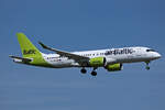 Air Baltic, YL-ABO, Airbus A220-371, msn: 55219, 08.April 2025, ZRH Zürich, Switzerland.
