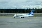 Eine ATR-42-500(OH ATB) der finncomm auf dem Weg zur Startbahn.
Fotografiert in Helsinki am 07.09.2012.