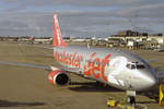 JET 2, G-CELI, Boeing B737-330, msn: 23526/1282, 15.November, MAN Manchester, United Kingdom.
