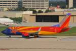 N383SW, B737-300
San Antonio IAP/TX KSAT/SAT 06-09-07
Southwest Arizona Logobird, ready for take-off from San Antonio IAP
(EOS350D + Sigma 50-500)