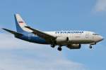 Pulkovo Aviation Enterprise,(neu heisst die Gesellschaft: Rossiya )Boeing 737-548 im Endanflug auf Rwy 14  27.6.2007
