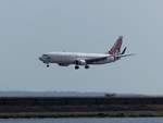 VH-YIL, Boeing 737-8FE(WL), Virgin Australia bei der Landung in Denpasar (DPS) auf Bali am 6.10.2017