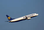 Ryanair, Boeing B 737-8AS, EI-DYE, BER, 05.03.2022