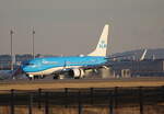 KLM, Boeing B 737-8K2, PH-BXZ, BER, 19.12.2025