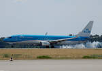 KLM, Boeing B 737-9K2, PH-BXR, BER, 24.06.2022