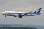 Die Reg der ANA-All Nippon Airways ist JA-8097 und kam am 24.7.2005 nach Frankfurt am Main.