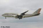 Eine Boeing 747-48E M von Asiana Airlines, mit der Reg HL-7421, war am 24.7.2005 auf Frankfurt am Main im Anflug.