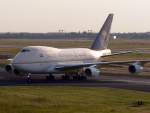 Saudi Arabian B747SP HZ-IAF rollt zur V02 in DUS / EDDL / Düsseldorf am 15.07.2007